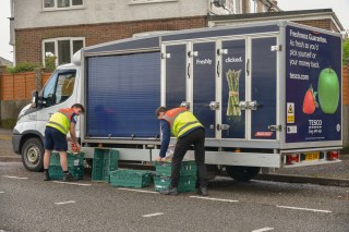 UK Retailers Ride eCommerce Delivery Wave With Faster, Eco-Conscious Commitments