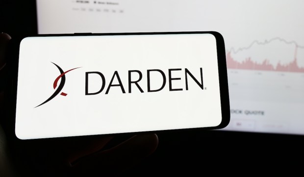 Olive Garden Parent Eschews Heavy Discounts Despite Consumer Demand