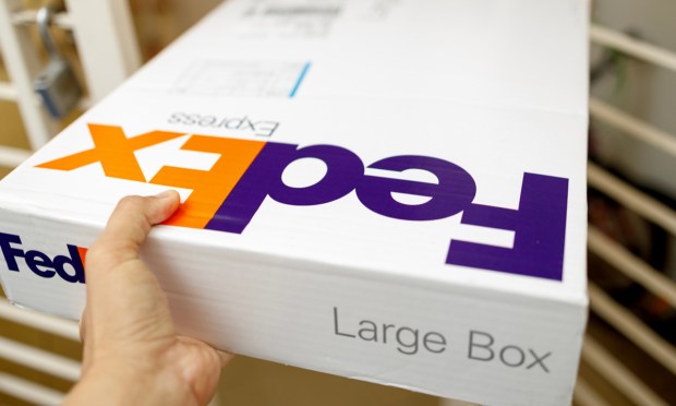 FedEx: Consumers Shifting Spending From eCommerce to Entertainment and Services