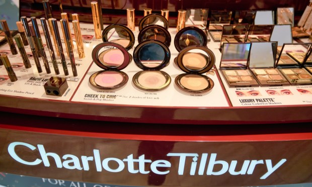 Charlotte Tilbury Goes Mobile With AI