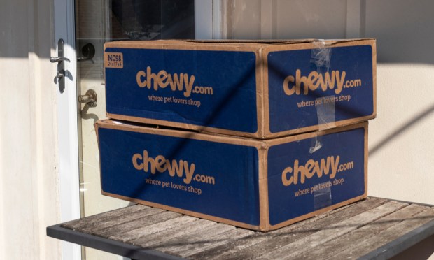 Chewy’s Recurring Orders Drive Growth and Investor Enthusiasm