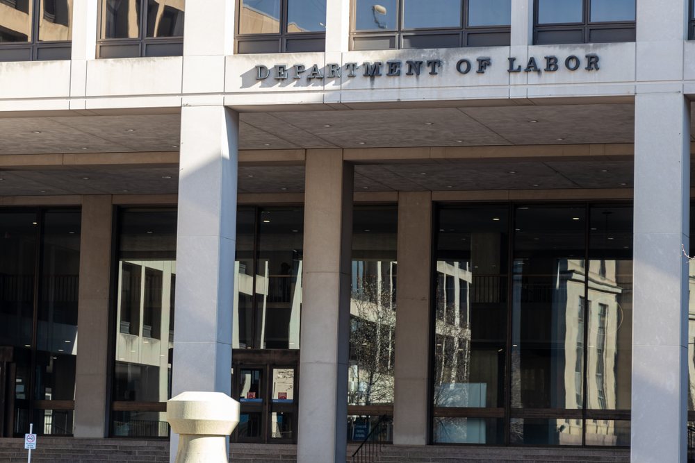 Initial Unemployment Claims Rise, Boosting Expectations of Rate Cut