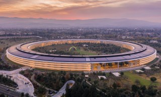 Apple Begins In-House Use of AI Chatbot