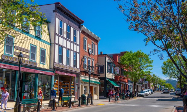 Lenders and Vendors Catering to Commercial Spend Look to Lift Business Fortunes