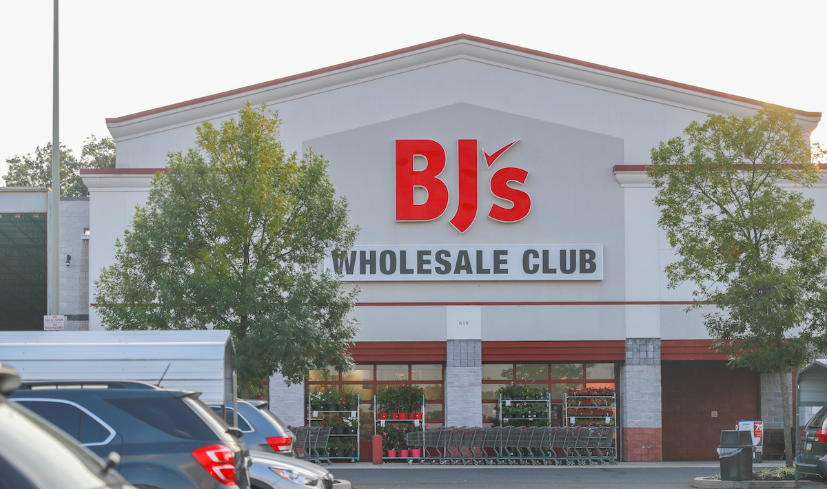 BJ's Wholesale Club Taps Robots to Boost Curbside Fulfillment Efficiency