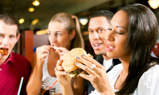 Gen Z Scrimps on Food Quality Amid Restaurant Inflation
