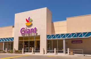 Giant Food Closes Three eCommerce Facilities as Grocers Rethink Fulfillment