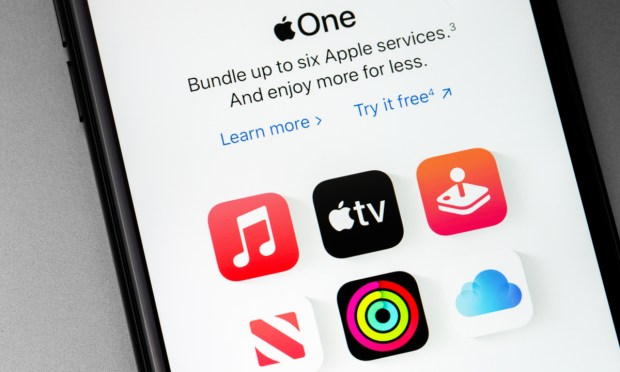 Apple’s 1 Billion Subscribers Show Power of Ecosystems Driving Customer Loyalty