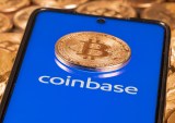 Sen. Lummis and Crypto Lobby Petition for Coinbase Suit Dismissal