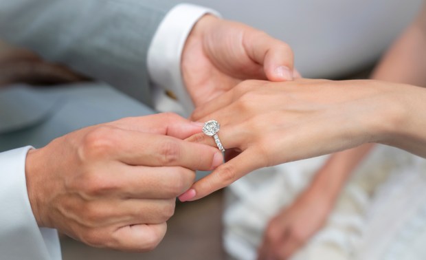 James Allen Offers ChatGPT Assistant Subscriptions to Shoppers