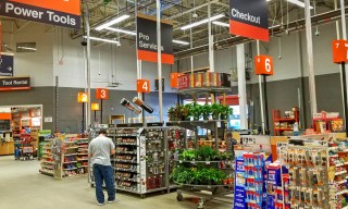 Returns Without a Receipt: The Ticket to Loyalty or Fraud? 