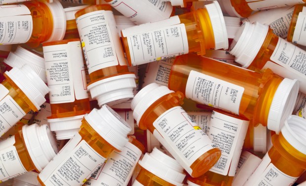 Custom Health to Go Public, Grow Tech-Enabled Medication Management Solution