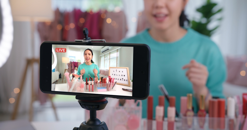 Social Media Shopping Blocked By a Lack of Trust 