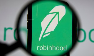 Robinhood Posts First-Ever Profit Amid Crypto Tumble and User Drop-Off  