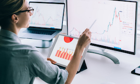 CFOs Tap AI to Optimize Cash Flow