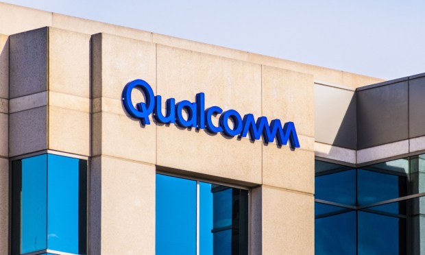 Qualcomm Chief Says AI Could Revive Smartphone Market