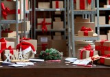 Holiday Hiring Plateaus at Logistics Firms Amid Retail Uncertainty