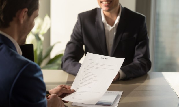 ADP Finds ‘Steepening’ Decline in Job Growth as Wages Dip