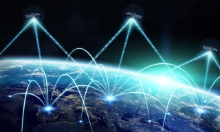 Amazon to Begin Consumer Internet Service Later This Year