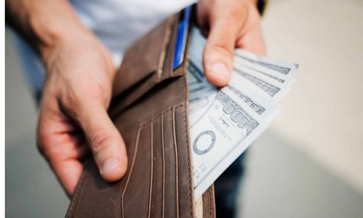 Digital Payments Make Gains in Gaming But Cash Remains King