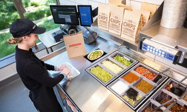 Chipotle and Hyphen Team to Test Robot Food Prep