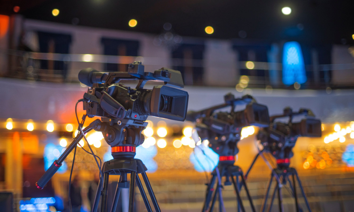 Patreon Acquires Livestreaming Platform Moment in Push for Non-Subscription Offerings