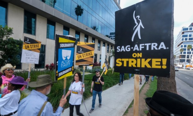 Report: Netflix Prepares for Price Hike Following Actors Strike