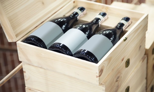 wine bottles in box for shipping