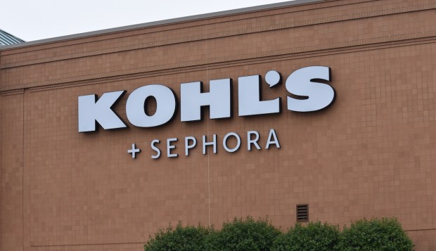 Chicago,,Il,,Usa,-,05-21-2023:,Kohl’s,With,Sephora,Sign,Outside