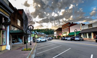 Main Street Mainstays Could Use a Leg Up on Small Business Saturday
