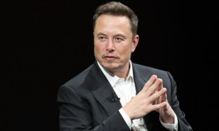 Musk Says His DOGE Is Suspending Payments to Federal Contractors
