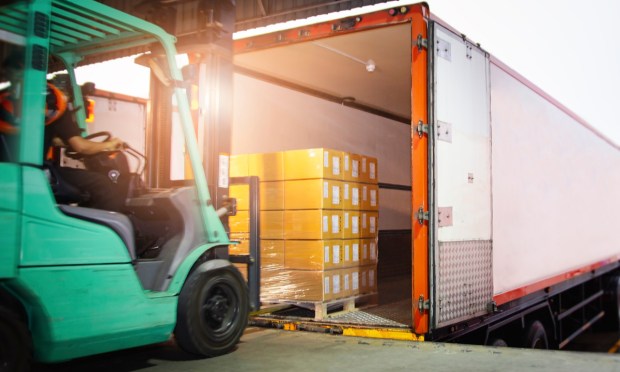 truck delivery logistics