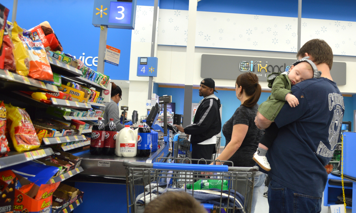 Walmart attracts more shoppers seeking to cut spending in Q3, but