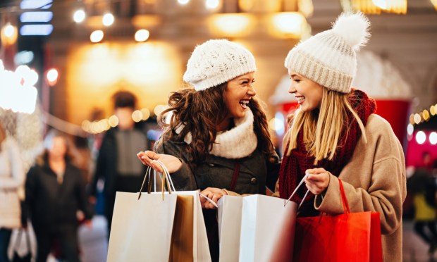 two women holiday shopping