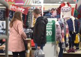 Consumers Take Advantage of Deals, BNPL as Holiday Shopping Kicks Off