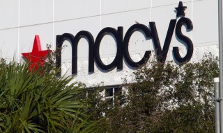Macy’s AI Chatbot Quadruples Customer Spending