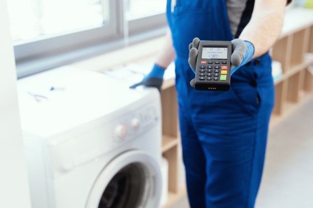 1 in 10 Consumers Use BNPL for Emergency Expenses