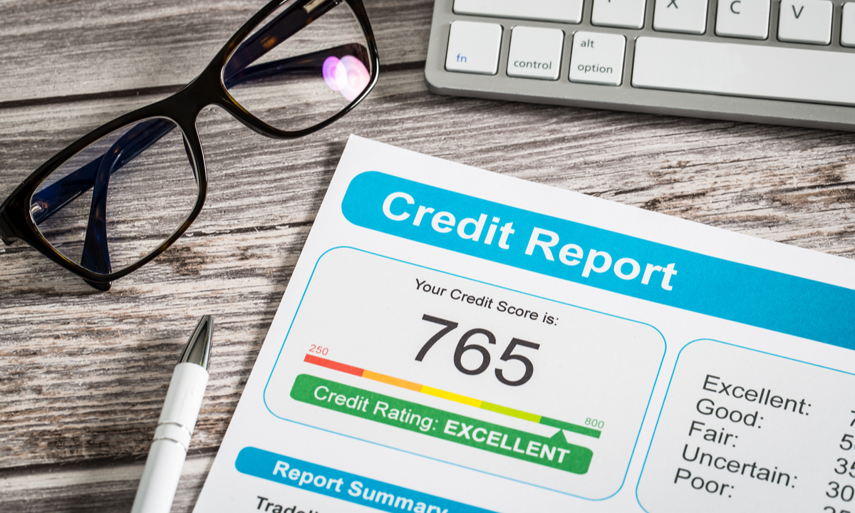 Nearly Half of 2023’s Paycheck-to-Paycheck Consumers Had Super-Prime Credit Scores