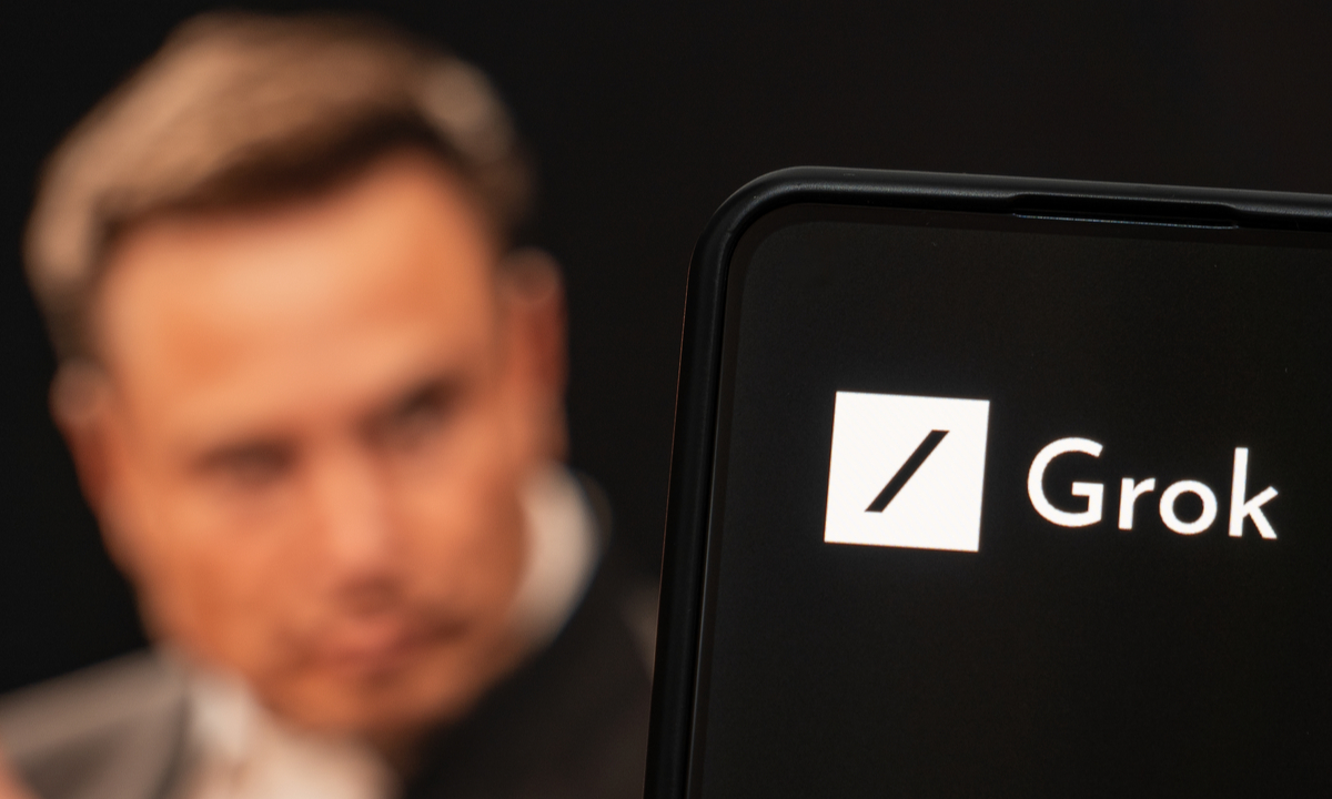 Elon Musk’s xAI Aims to Raise $1 Billion