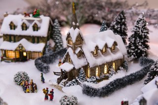 Creating a White Christmas, Even When Mother Nature Plays Scrooge