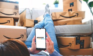 Amazon Expands Availability of Consult-a-Friend Mobile Shopping Feature
