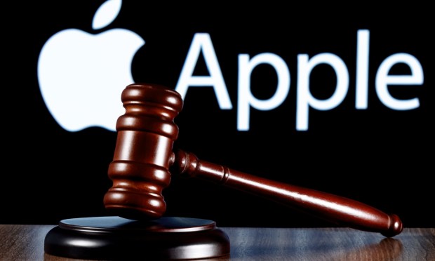 Apple Fights Monopoly Charges in $1.8 Billion Antitrust Trial