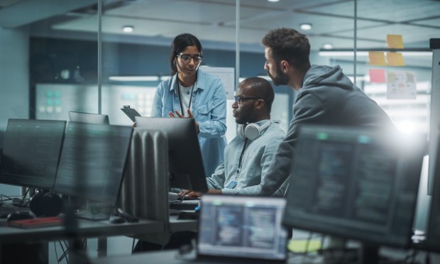 Misinformation Fears Surge as Increasing Gen AI Use in Finance Amplifies Risks