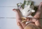 Lawmakers Pitch Savings Accounts That Open at Birth