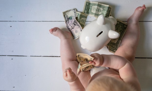 Lawmakers Pitch Savings Accounts That Open at Birth