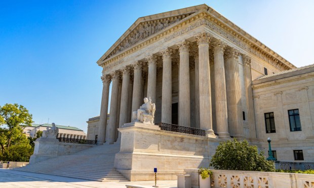 Justice Roberts: AI in Legal System Requires ‘Caution and Humility’