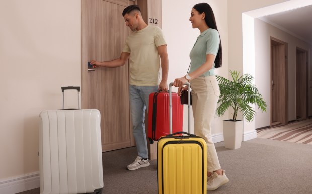 Frontdesk’s Whole-Staff Layoffs Suggest Struggle to Break Through Consumer Inertia