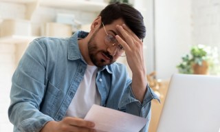 Credit Card Delinquencies Climb as Consumers’ Savings Dip
