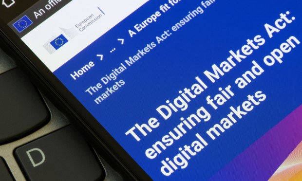 Digital Markets Act on smartphone