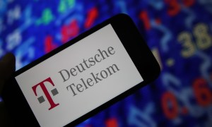 Deutsche Telekom Previews ‘App-Free’ AI-Powered Smartphone